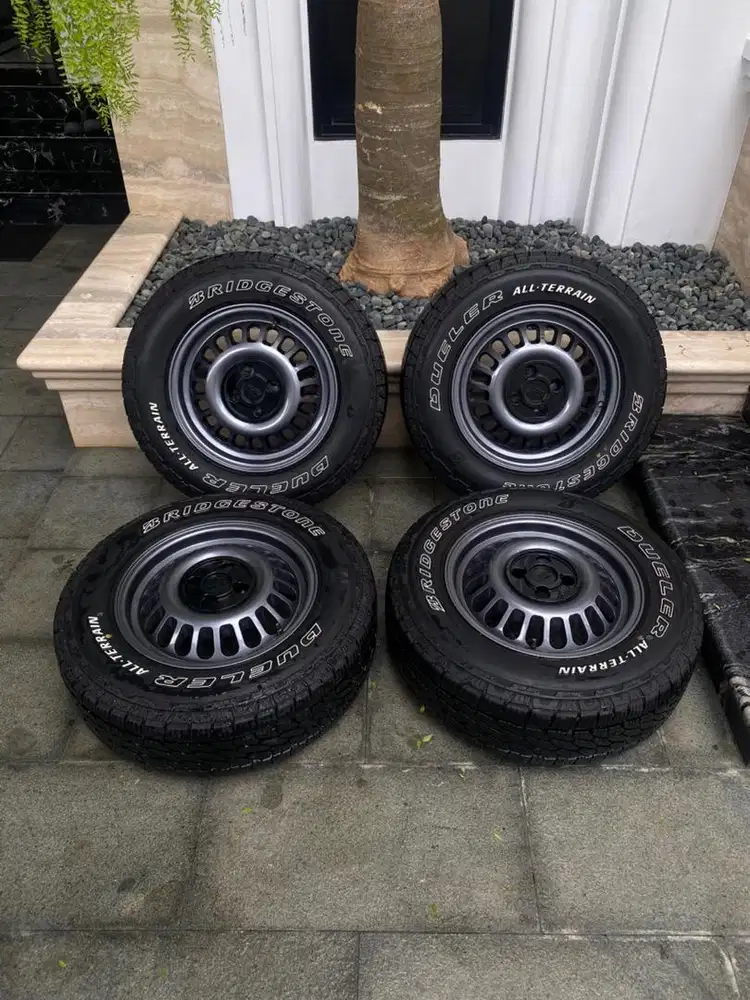 Velg HSR BSI R15 GG Ban Bridgestone