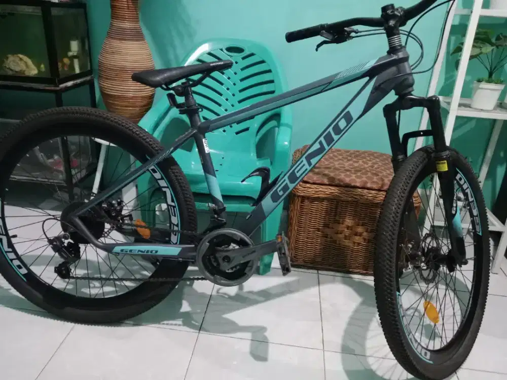 Sepeda GENIO Biru Hitam