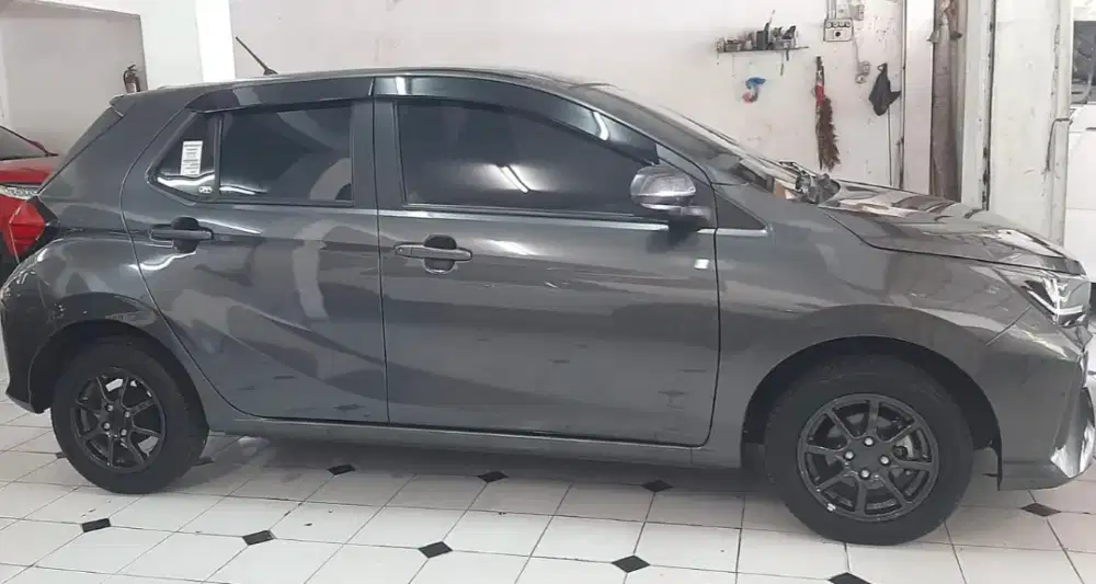 Ayla R MT (Cari Tukar Matic)