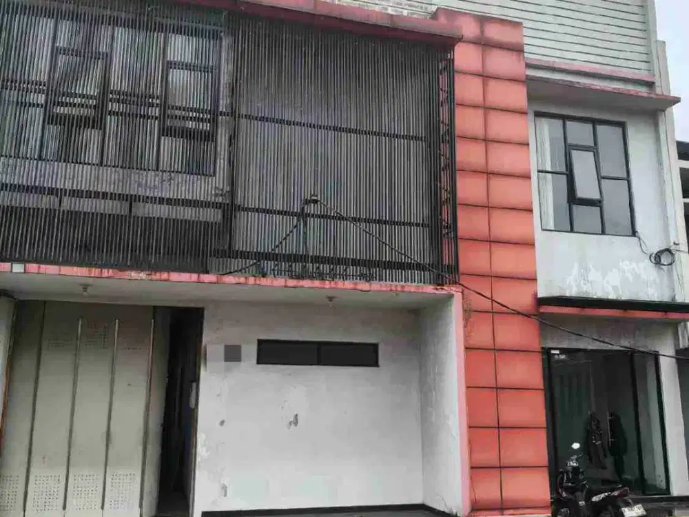 Dijual Rumah /Gudang 2 Lantai Komplek Mekar Wangi Mainroad