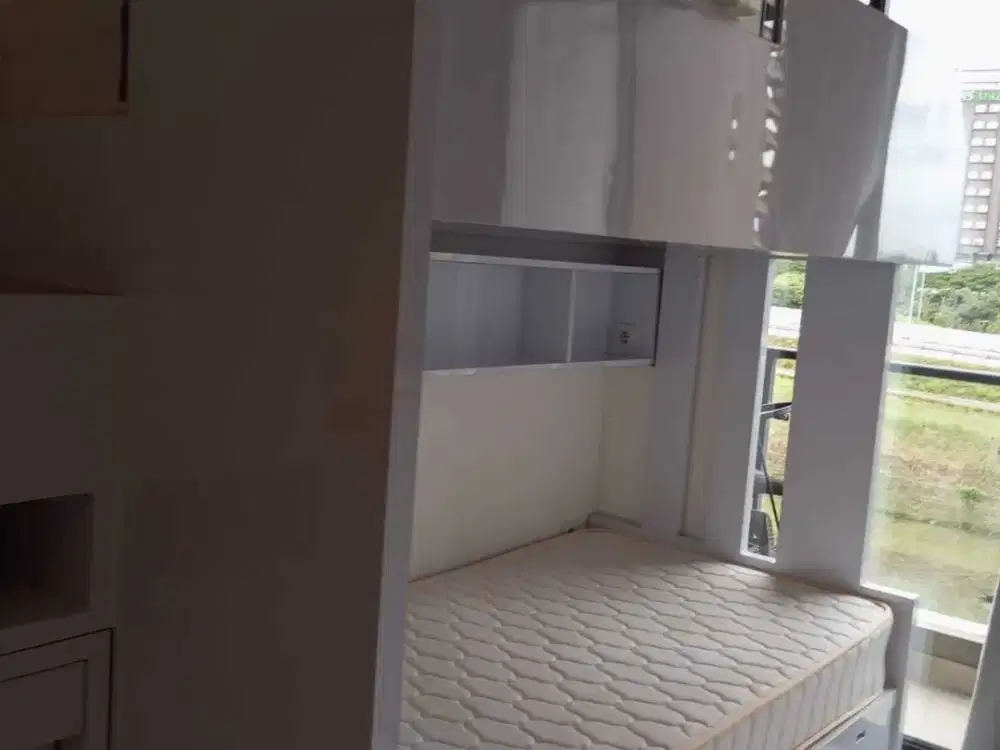 Dijual Apartemen Sky House BSD City Furnished lantai rendah