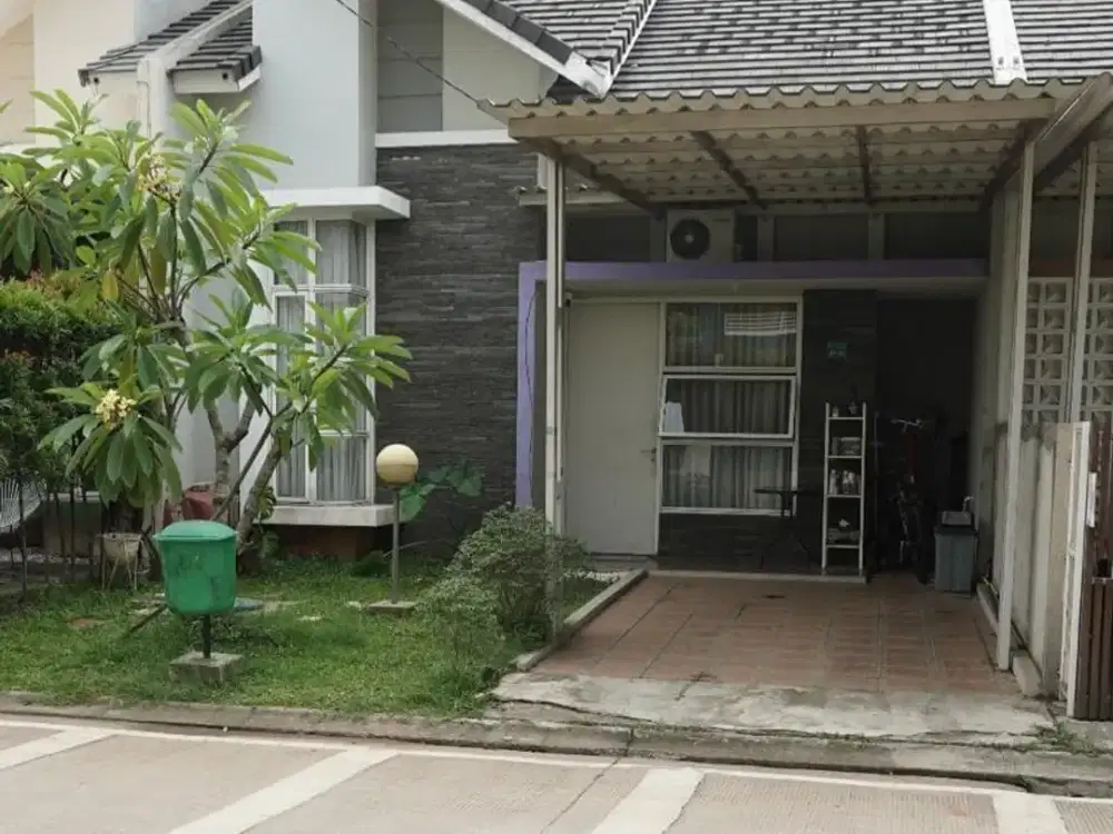 Dijual murah rumah Serpong Garden 2 depan taman di Cisauk Tangerang