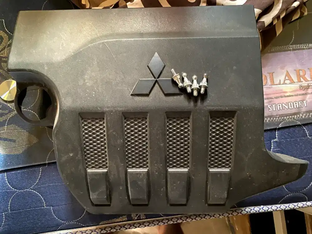 Cover engine mesin xpander original mitsubishi