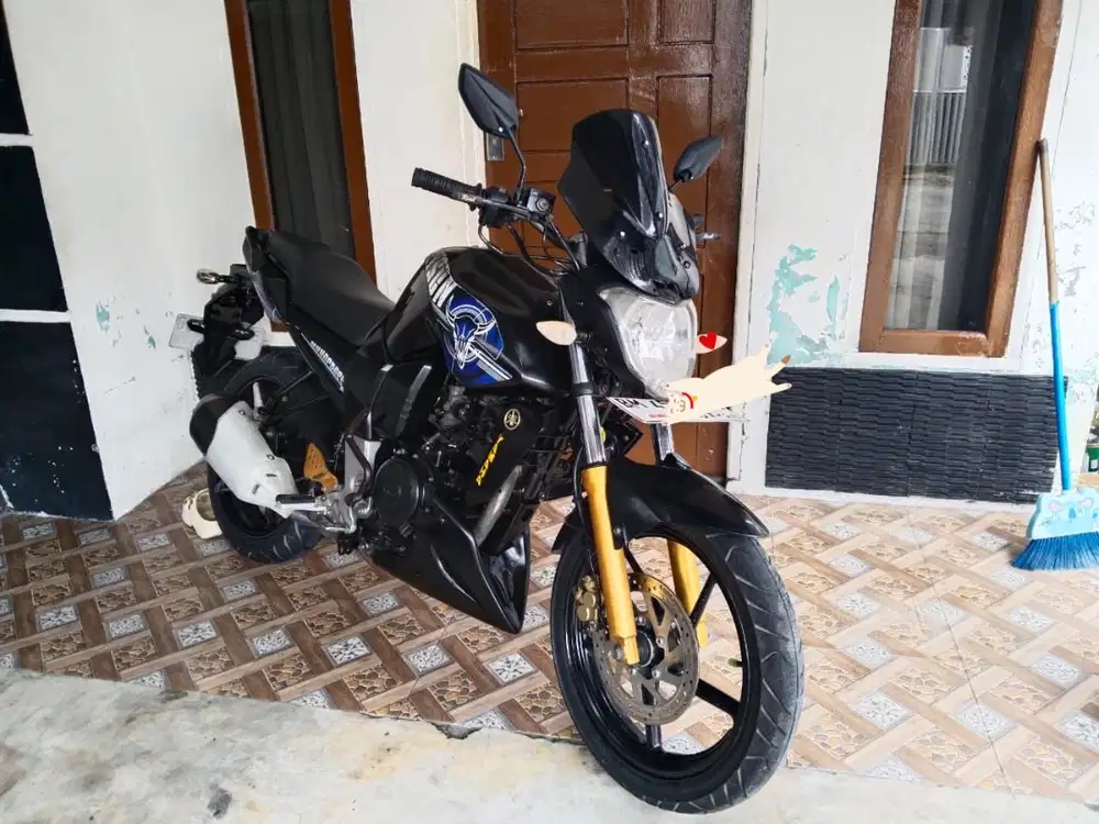 Byson 2011 Standar semi touring