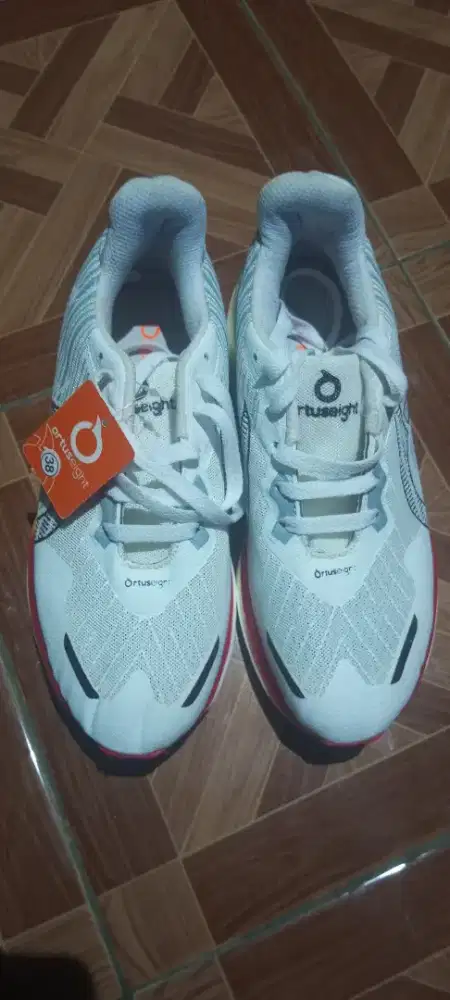 Sepatu running ort×s