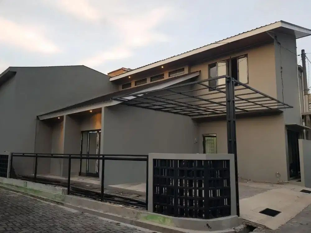 Dijual Rumah Jogja Model Mezzanine, Dalam Perumahan Maguwo Dekat Budi Mulia