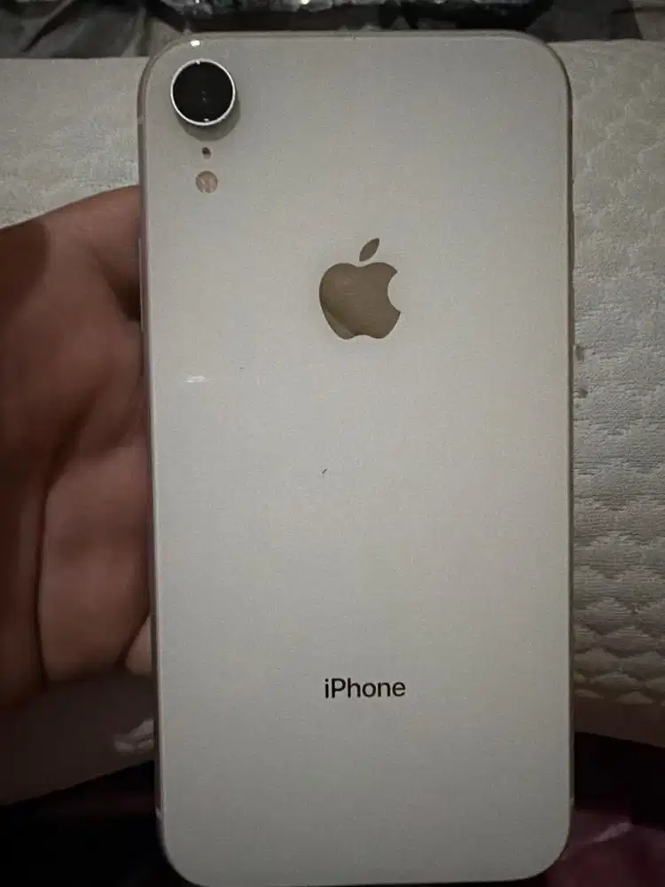 Ip XR 128gr white wifi only