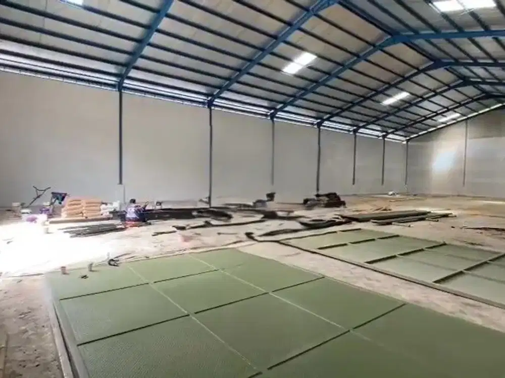 Dijual Gudang Baru 2500m2 di Raya Curug,Tangerang, Zona komersil, SHM.