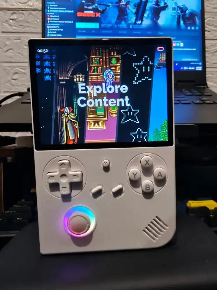 Anbernic RG40XXV Retro Handheld Console - Putih