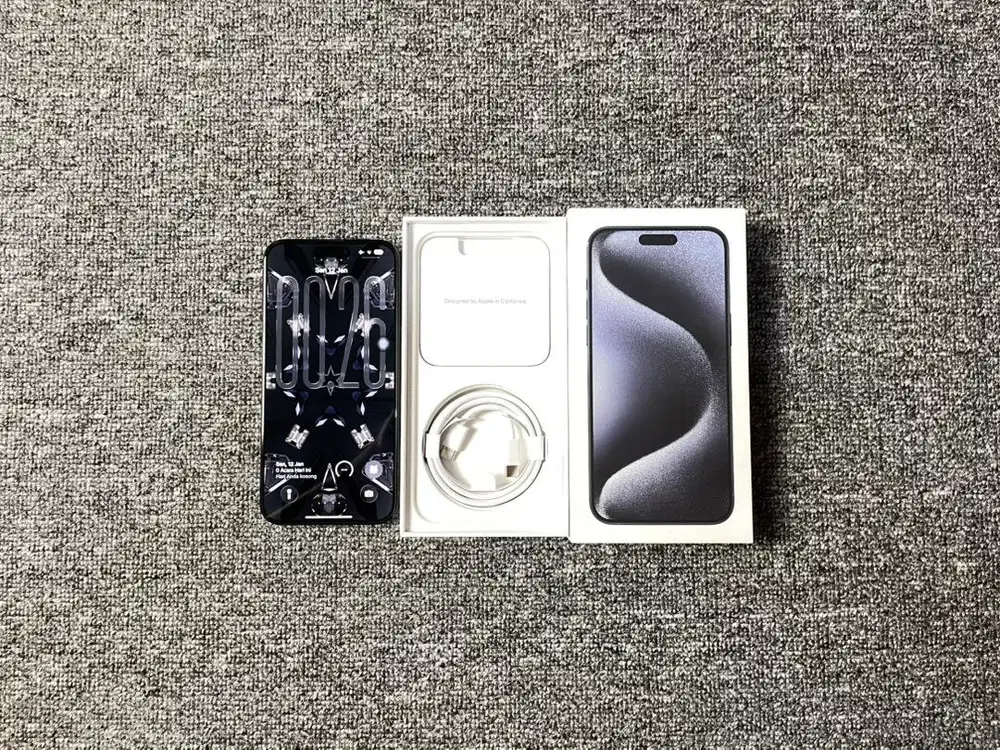 iPhone 15 Pro Max 256 GB iBox