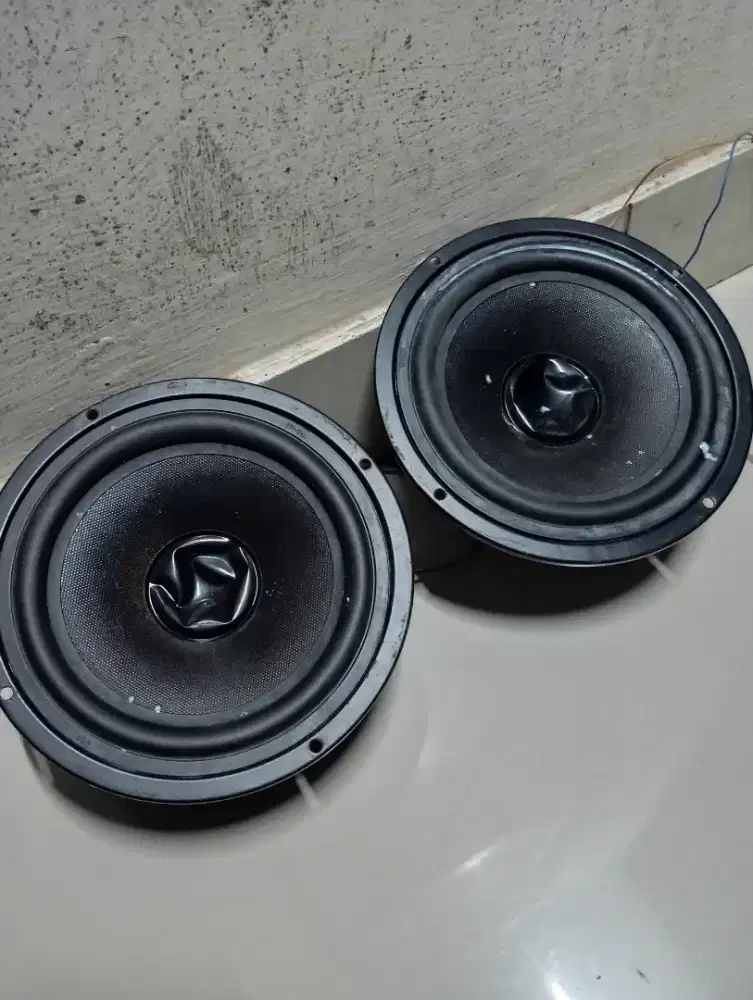 SPEAKER UKURAN 6 BEKAS SPEAKER AKTIF