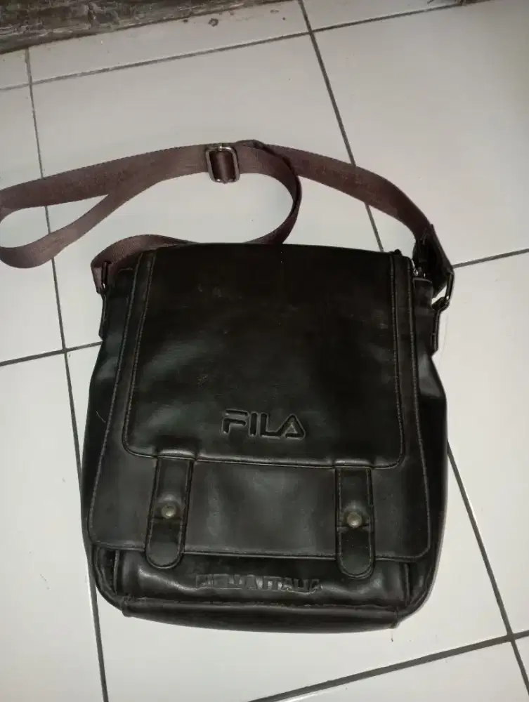 fila sport, serbaguna,kondisi 70%,jual 350k