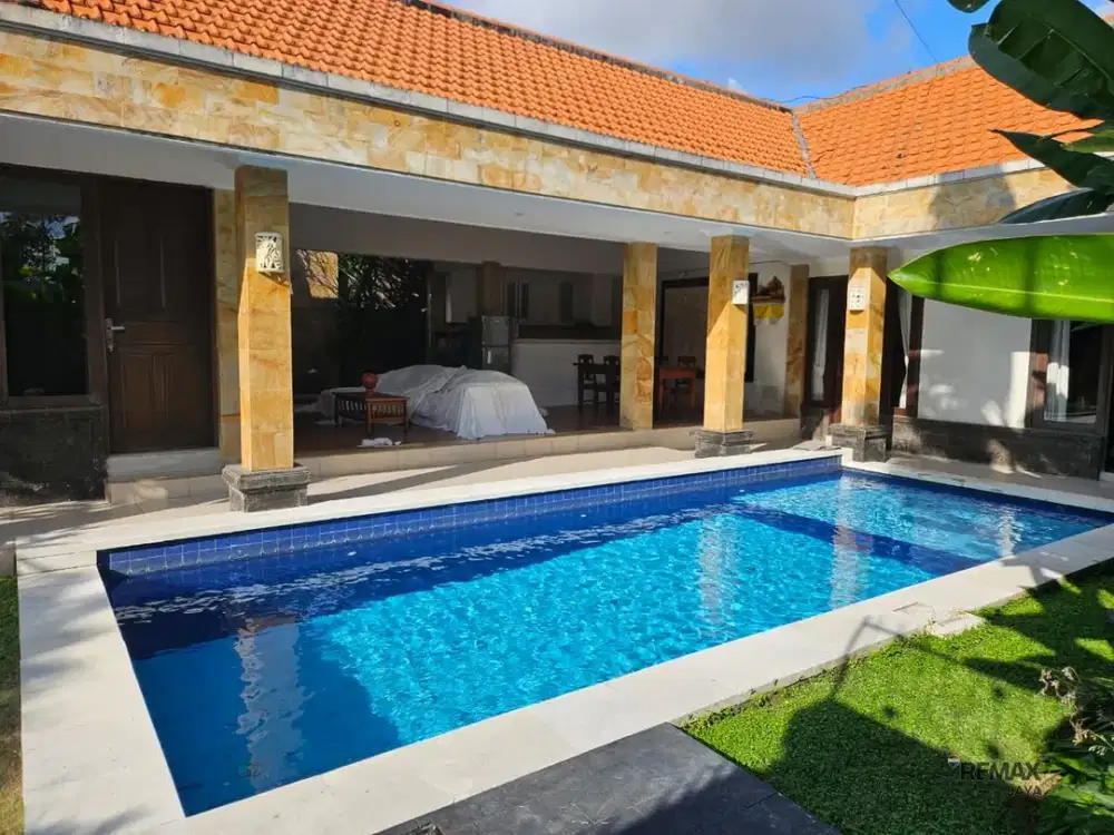 Villa Cantik View Bagus Disewakan, di Tegal Cupek, Kuta Area