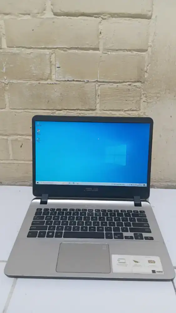 Asus Vivobook A407U core i3 gen 7 slim