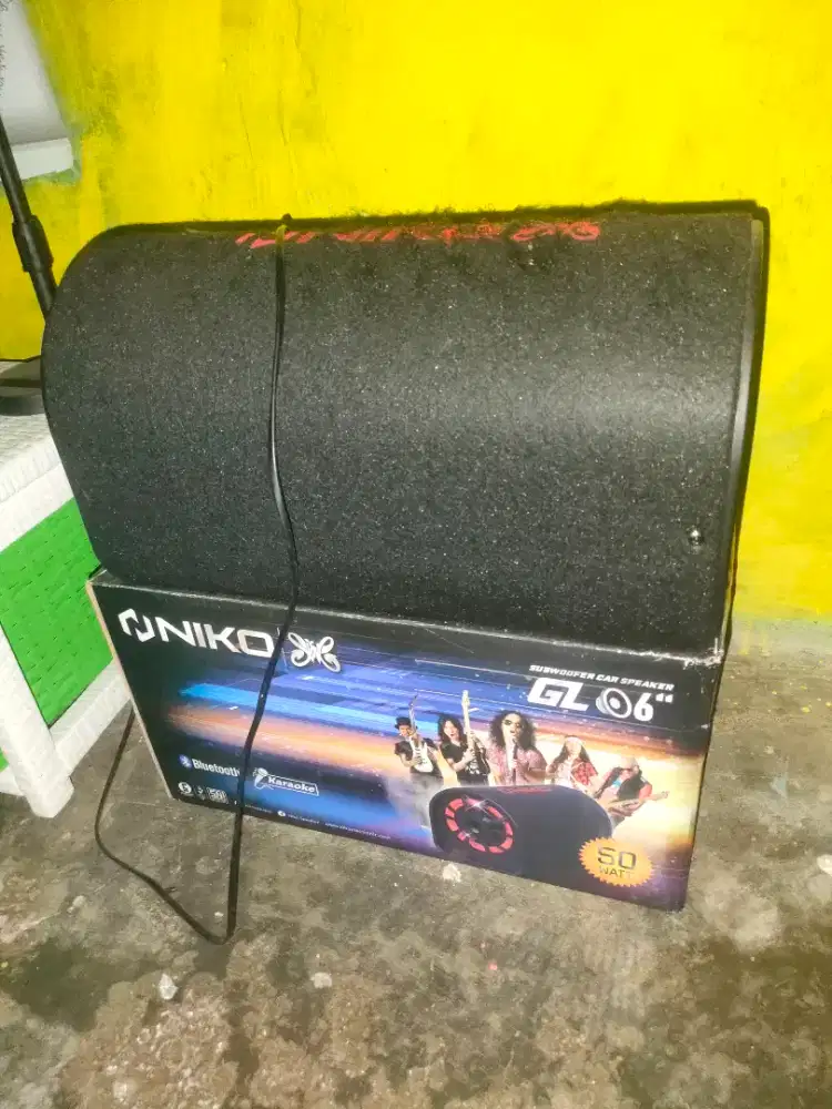 Subwoofer speaker aktif 6,5 inchi Fullbass bluetooth