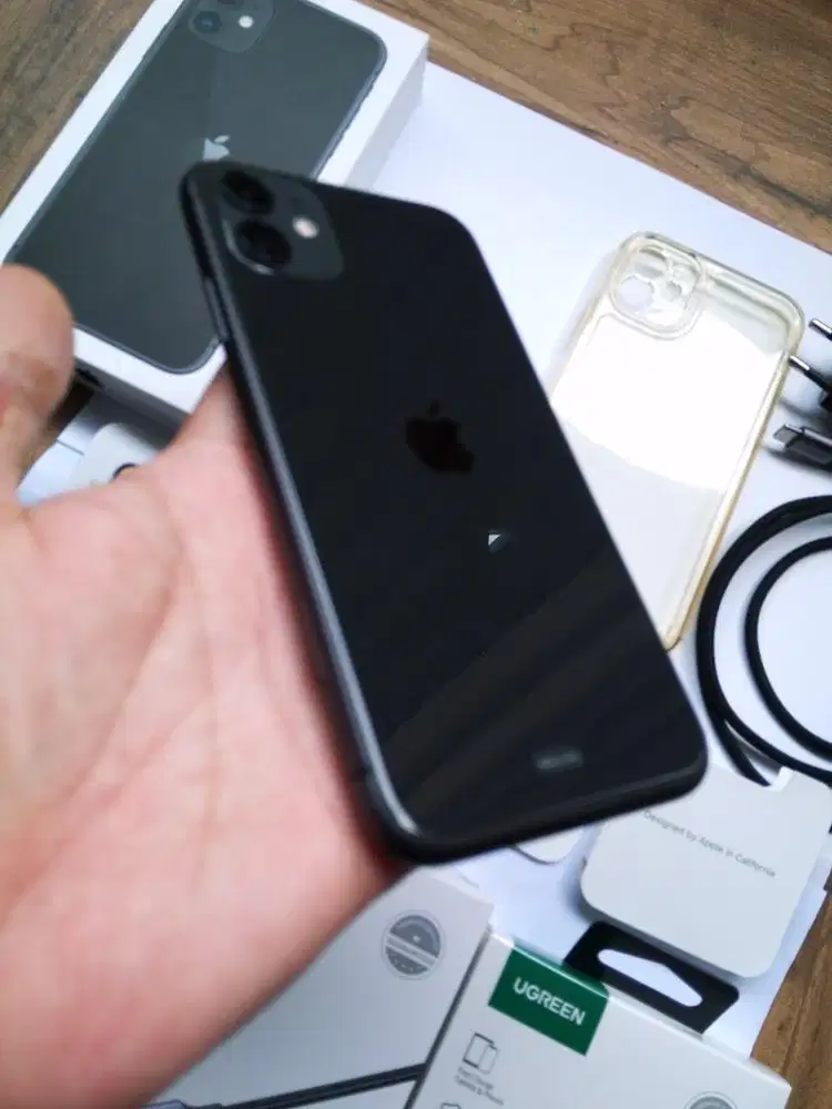 Apple Iphone 11 Black 64gb resmi ibox PA/A menawan