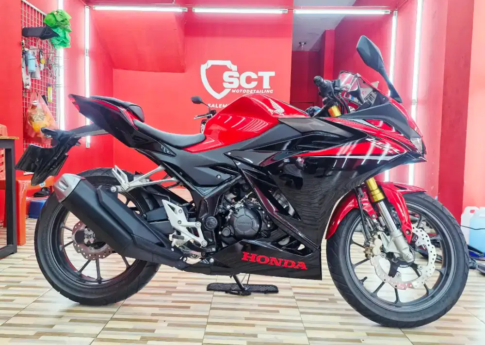 JualCpt90%LikeNew KM3Rb PjkApr26 HONDA CBR 150 ABS 2023 MERAH