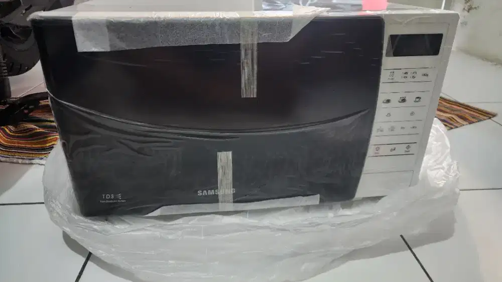 Microwave Samsung Baru