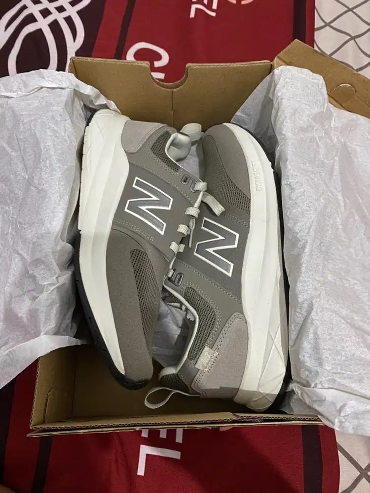 Sepatu new balance seri 900