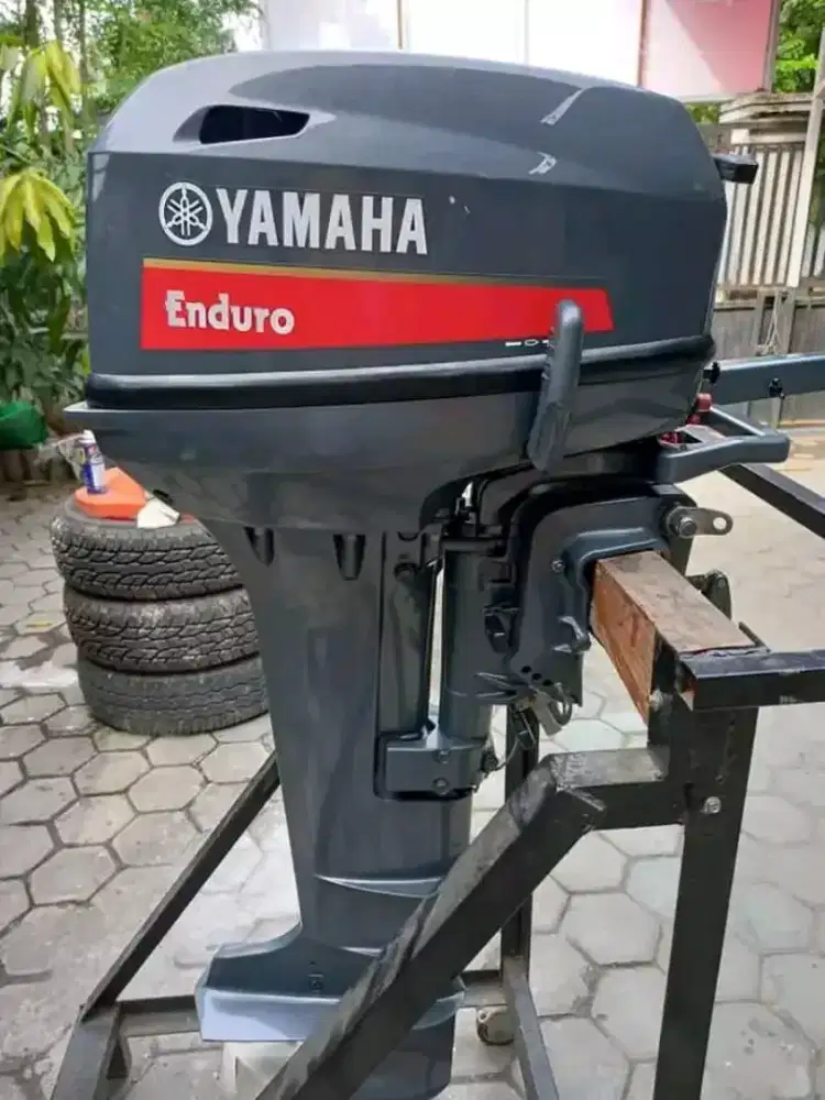 Mesin yamaha perahu 40 pk tahun 2023