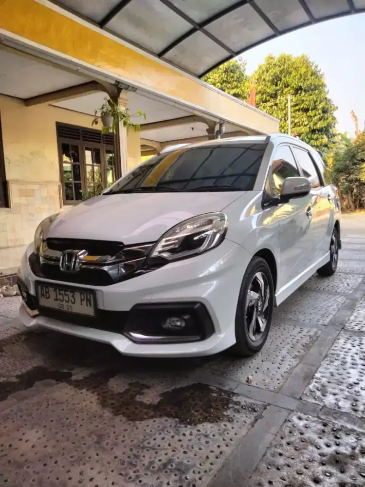 Honda mobilio RS 2014