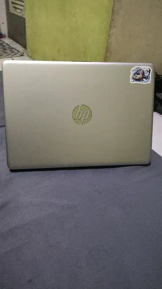LAPTOP HP 14s-dk1524AU AMD Athlon Silver with AMD Radeon Graphics