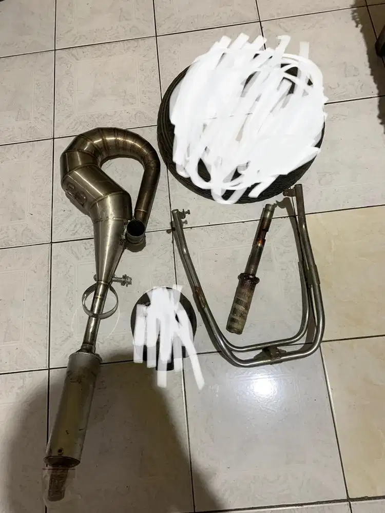 Di jual kenalpot dan kopling vespa