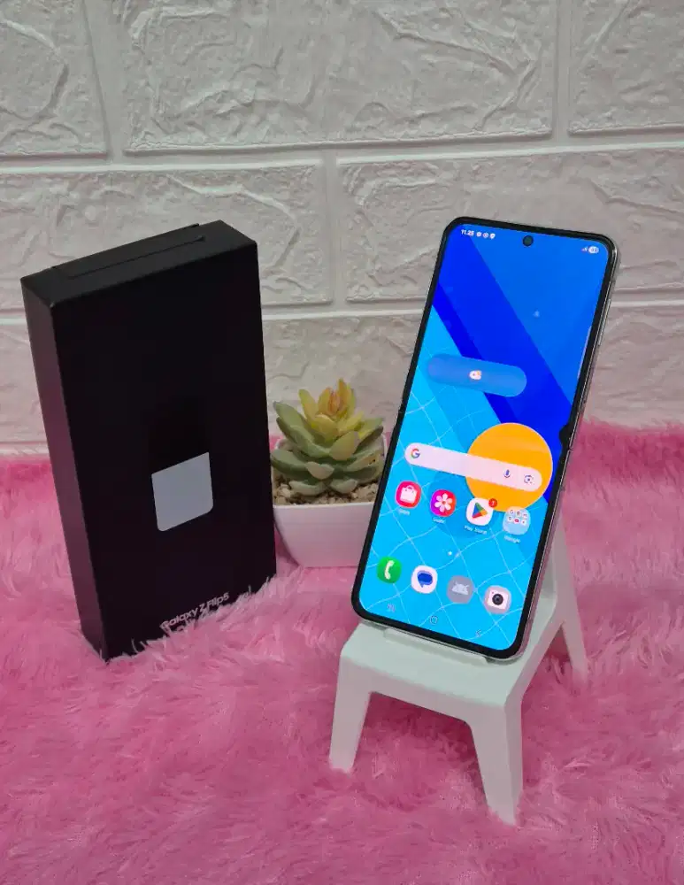 Galaxy Z Flip 5 256Gb Mint Seadanya