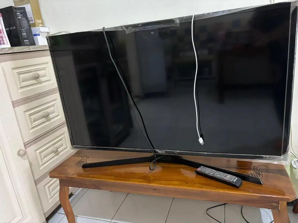 TV Samsung 49 cm