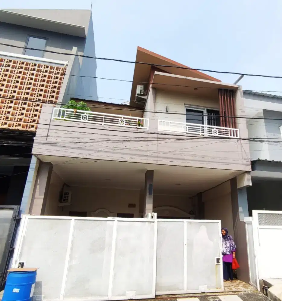 Rumah modern minimalis di cluster duta bumi Bekasi