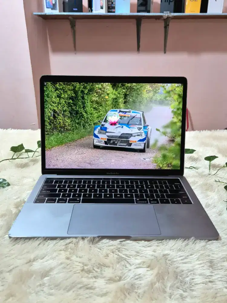 Macbook Pro 2017 256Gb TouchBar 13inch