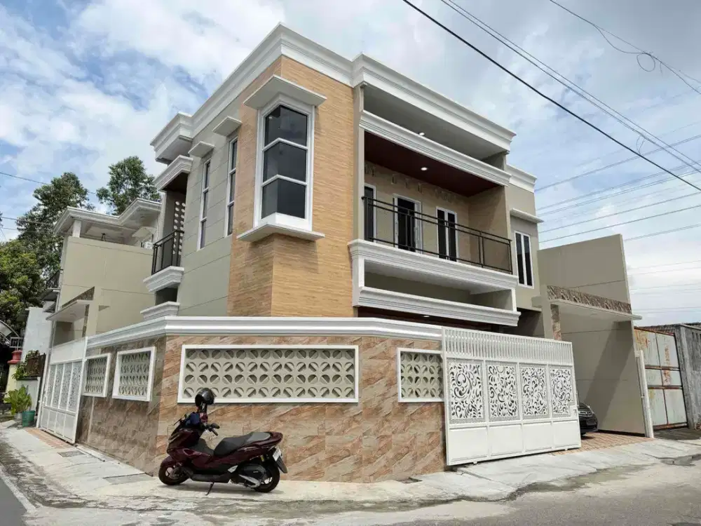 Rumah Mewah 2 Lt Hook Gress Karangasem Solo Kota