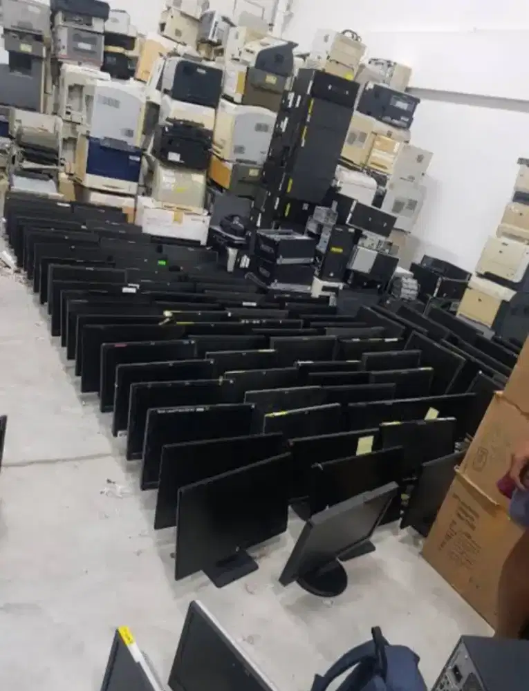 DICARI Komputer & Laptop