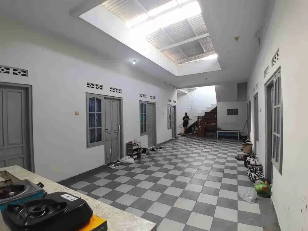 KOST KOSTAN 23 KAMAR DIJUAL CEPAT DEKAT KAMPUS UKRIM KALASAN