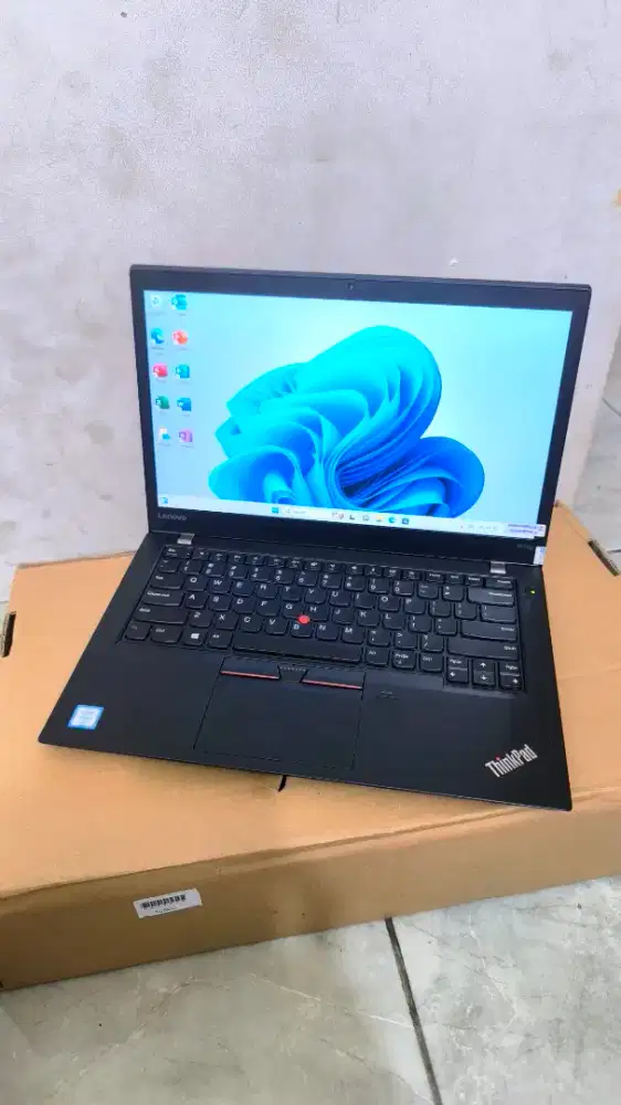 Lenovo Thinkpad X390
i5 Gen 8 Ram 8/256 Kekinian Mewah Slim Elegan