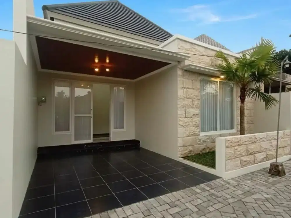 Rumah Mewah Lokasi Premium Di Setiabudi Dekat Kampus USU Pintu Merbau Kusen Damar