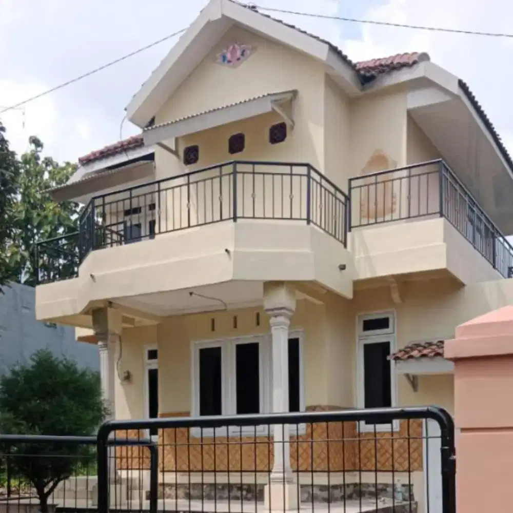 DISEWAKAN VILLA PACET BEST VIEW GUNUNG UNTUK LIBURAN DAN THN BARU