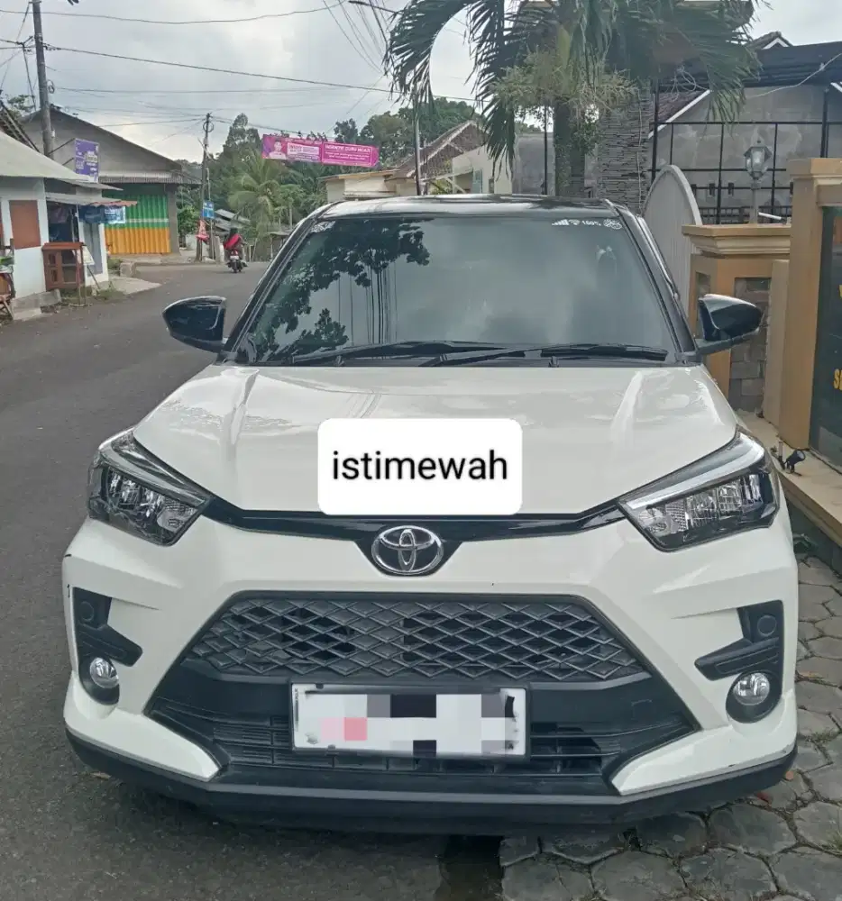 Raize 2022 putih matic