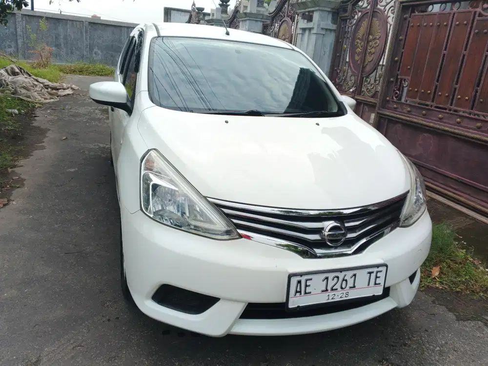Nissan Grand livina 2014 Bensin
