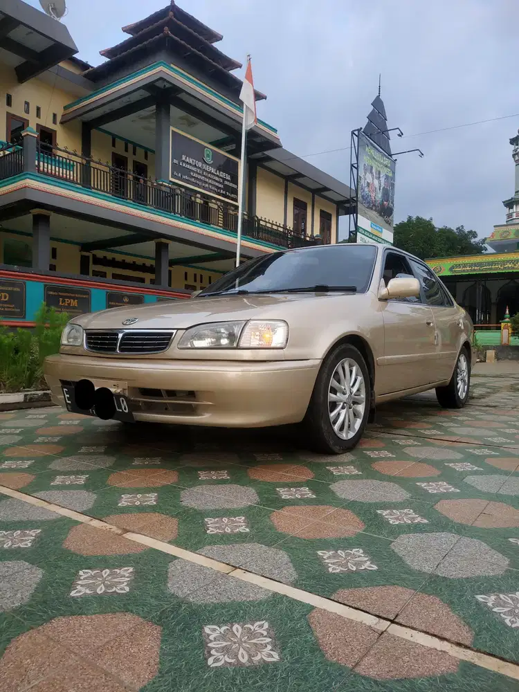 Toyota Corolla 2000 Bensin