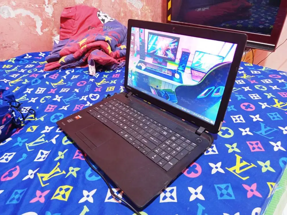 Laptop Toshiba C55D AMD A6| RAM 4GB | HDD| Siap Kerja & Sekolah