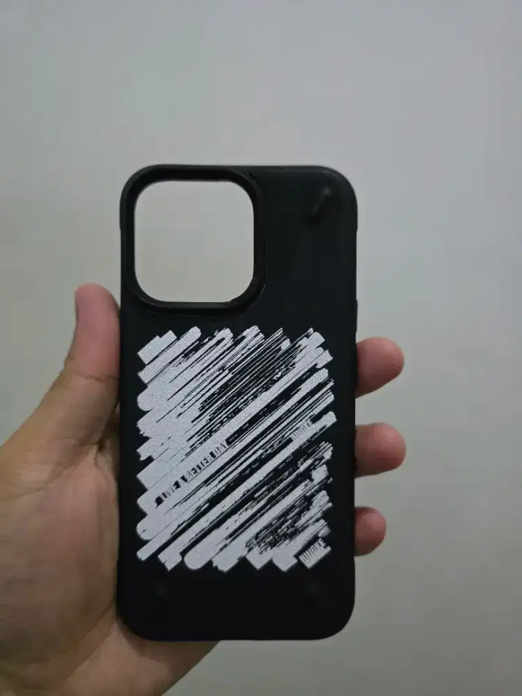 Casing iphone 13 pro ringke