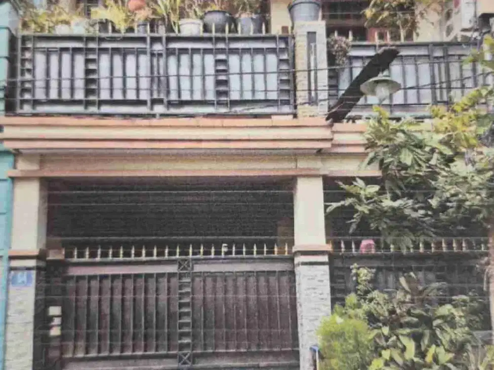 DI JUAL RUMAH 
SIMOREJO TIMUR 3/NO 64
KEL. : SIMOMULYO
KEC. : SUKOMANUNGGAL
KAB  : SURABAYA