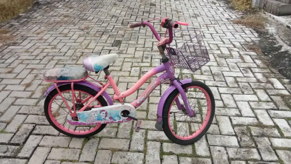 Sepeda Anak Cewek Eminio Ring 18 - Unicorn Edition(Bonus Roda Samping)