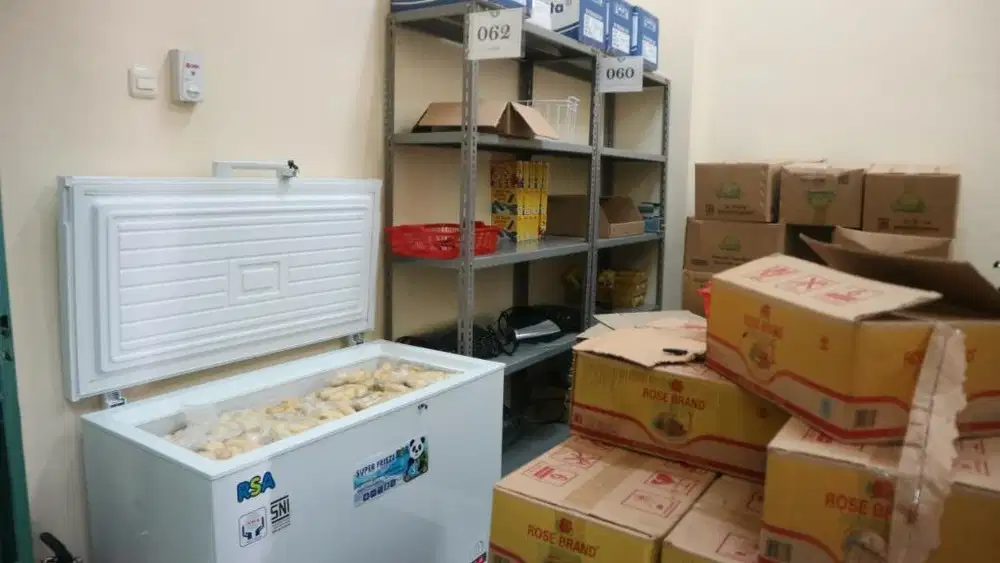 Lowongan admin dan staff gudang