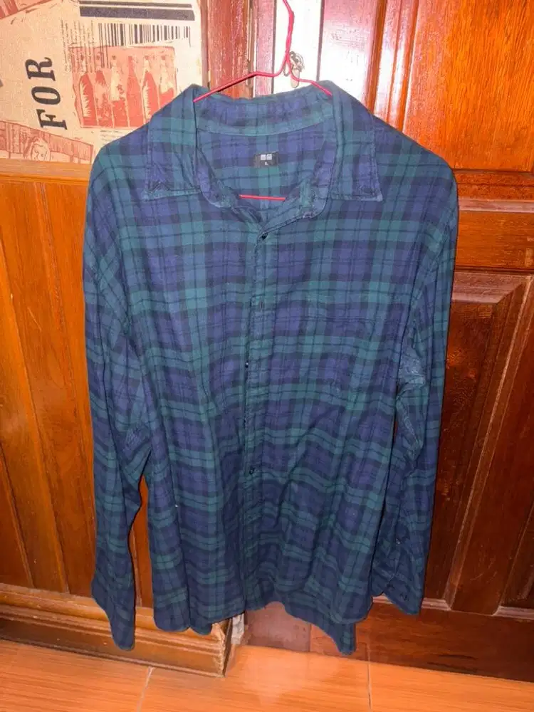 Kemeja uniqlo flanel