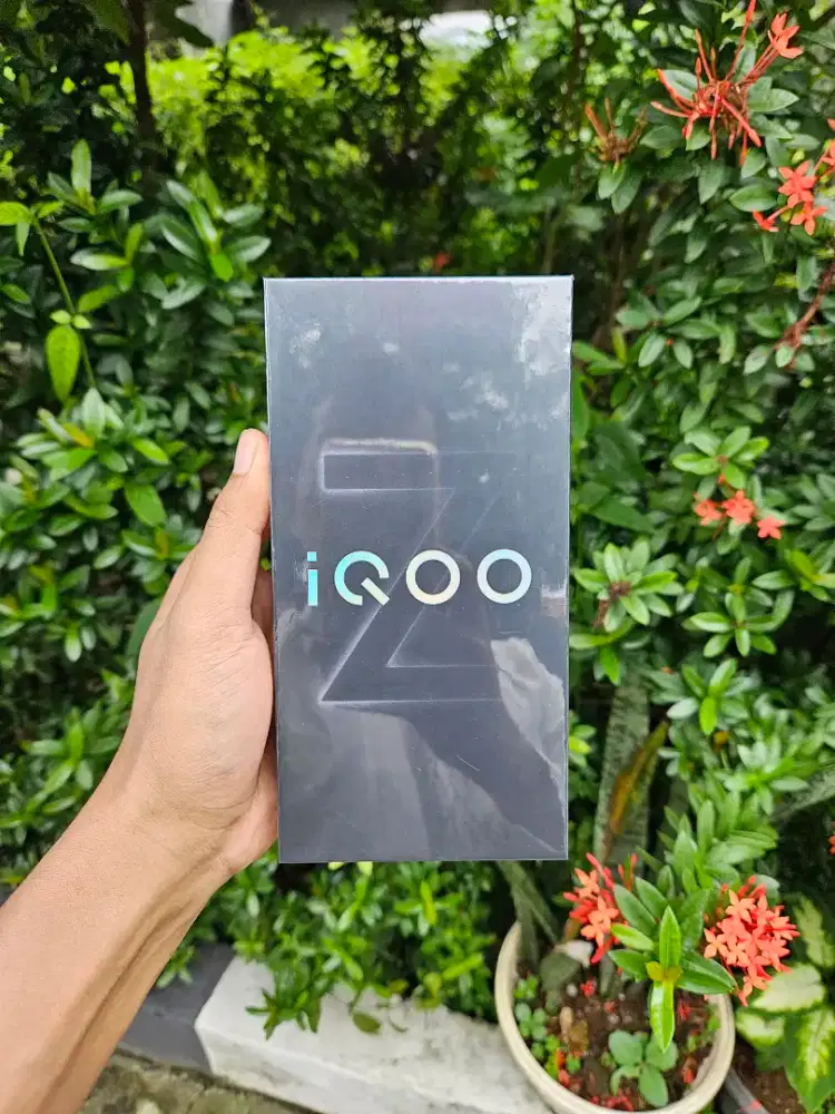 Iqoo Z10R 8/256 Baru Garansi Resmi 1th