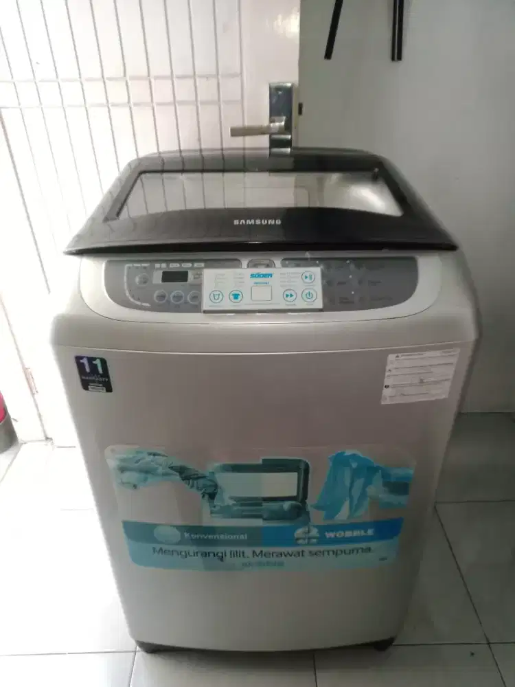 Mesin cuci Samsung wobble kapasitas 9,5 kg