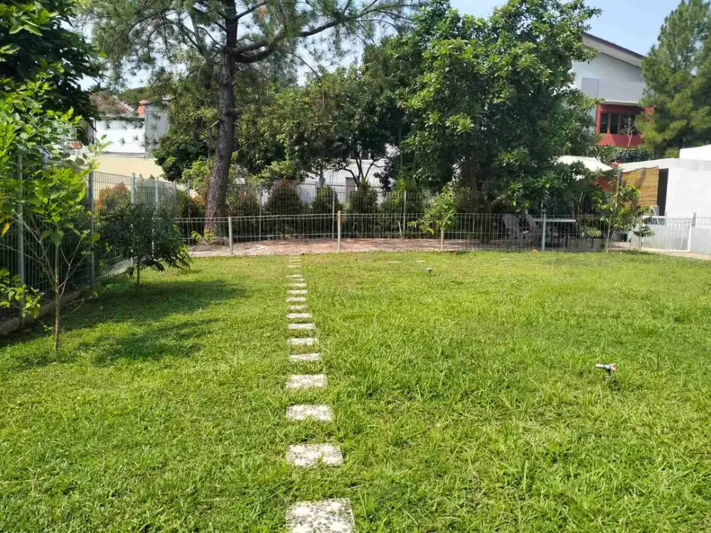 KAVLING HOEK HARGA MURAH DI CLUSTER TENGAH, DEKAT MAL!