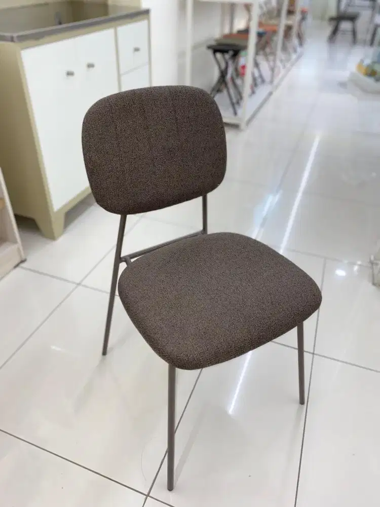 Kursi Makan Minimalis Brown